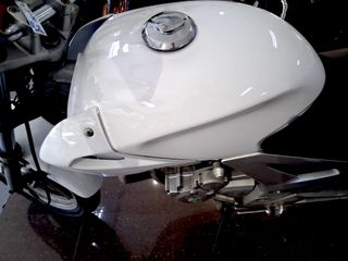 Honda CBF250 Blanca