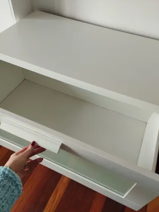 Cómoda blanca 3 cajones con frontal cristal