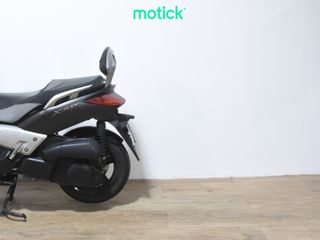 YAMAHA XMAX 250