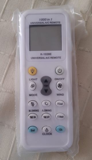 OF Mando universal aire acondicionado A/A. En mano