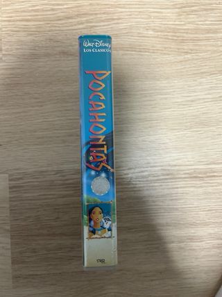 2 VHS Disney Clásicos: Alicia y Pocahontas