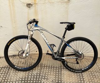 Bicicleta Giant Talon Gris/Blanco