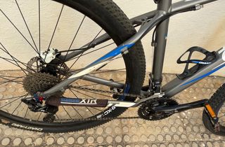 Bicicleta Giant Talon Gris/Blanco