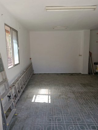 Chalet casa independiente en Sevilla con pozo