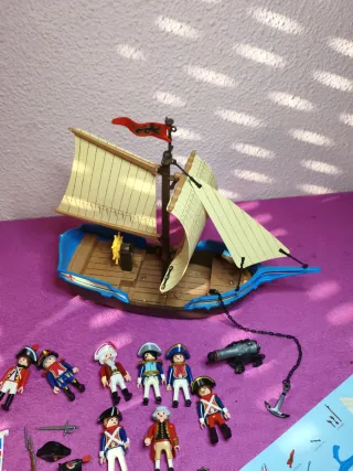 Lote Barco Pirata Playmobil con Figuras