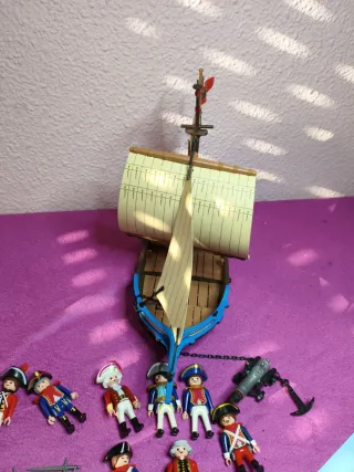Lote Barco Pirata Playmobil con Figuras