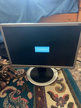 Monitor LG Plata y Negro