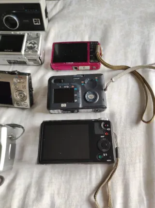 Lote Cámaras Digitales Canon, Kodak, Nikon, etc.