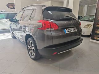 Peugeot 2008 2017 tan solo 92000 kilometros