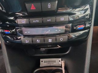 Peugeot 2008 2017 tan solo 92000 kilometros