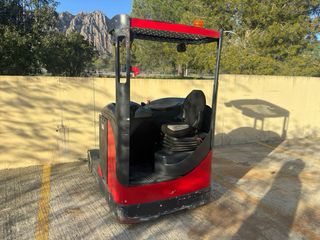 Carretilla Linde R20 retráctil 2000 kg