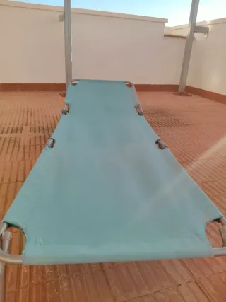 Tumbona plegable azul