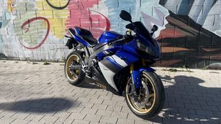 Yamaha R1 2008 Azul y Blanca