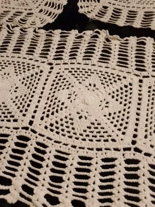 Set di centrini fatti a mano