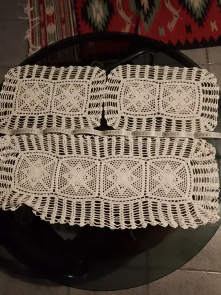 Set di centrini fatti a mano