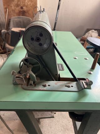Máquina de coser Refrey 906 industrial