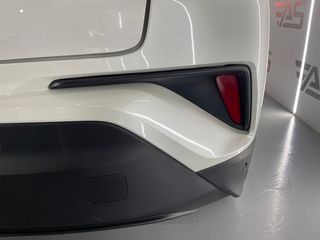 Toyota C-HR 1.8cc 125H Hybrido gasolina Auto.