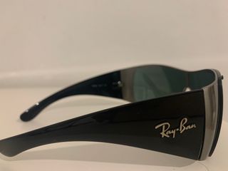 Gafas de sol Ray-Ban negras y grises