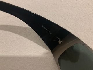 Gafas de sol Ray-Ban negras y grises