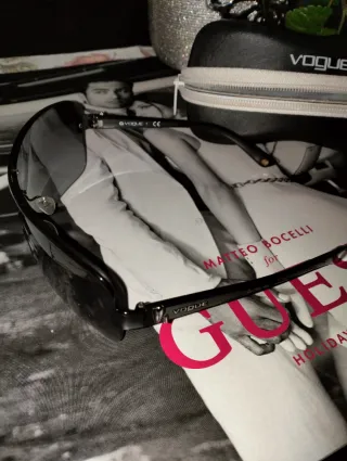 Gafas de sol Vogue Mujer Negras