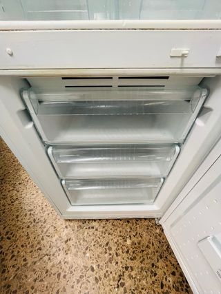 Nevera Lynx 185cm Alto con Garantía