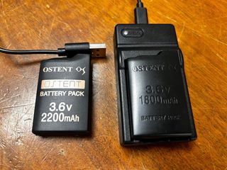Cargador USB y 2 Baterías OSTENT PSP