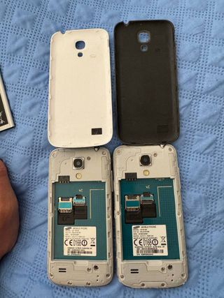 Lotto 2x Samsung S4 Mini GT-I9195 Bianco e Nero