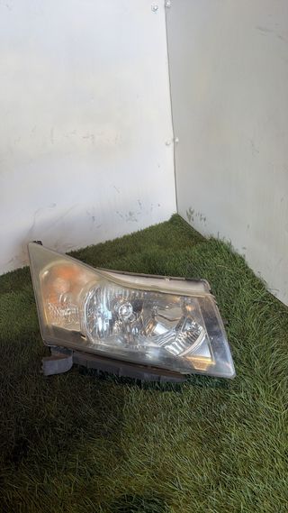 Faro Delantero Derecho Chevrolet Cruze