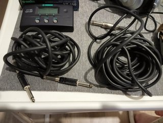 Pack Amplificador Bajo Behringer BT108 +Accesorios