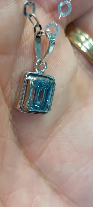 Colgante oro blanco 18k con Diamante 1.84Ct.