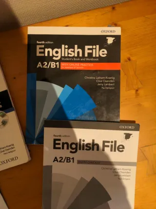 English File A2/b1 Student's Book And Workbook ...