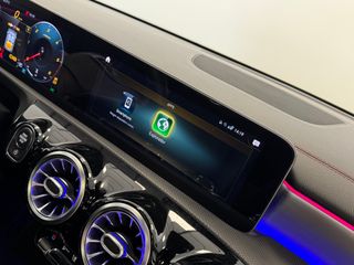 Mercedes-Benz CLA 200d AMG