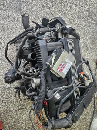 Motor BMW e36 325i M50B25 Completo