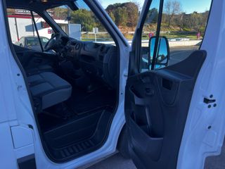 Renault Master Chasis Cabina con CAJA ABIERTA 2.3