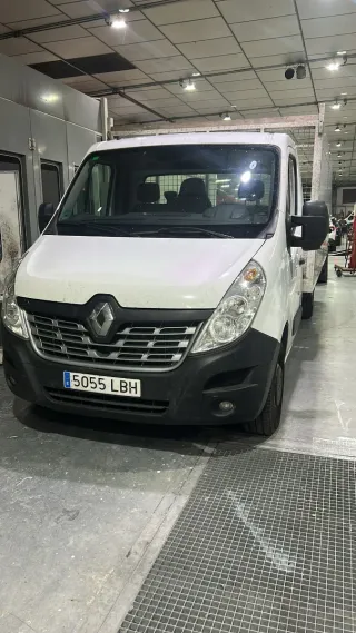 Renault Master Chasis Cabina con CAJA ABIERTA 2.3