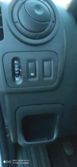 Renault Master Chasis Cabina con CAJA ABIERTA 2.3