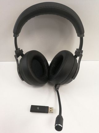 Auriculares CORSAIR Virtuoso RGB