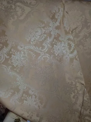 Tela Damasco Corte Fallera Beige/Crema.