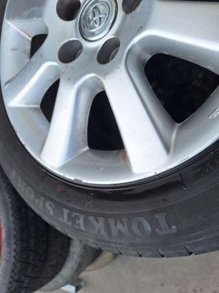 Toyota Corolla moderno - Rueda de repuesto
