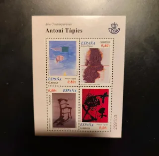 Hoja de sellos España Antoni Tàpies 0,80€