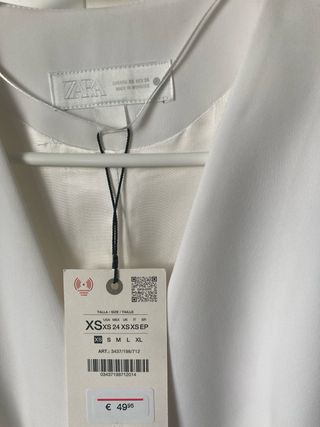 Chaleco largo blanco Zara