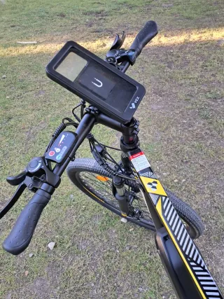 Bicicleta Eléctrica 26" - 65-30km Autonomía.