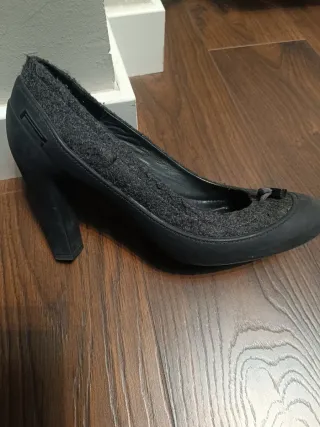 Zapatos de tacón Pirelli negros y grises
