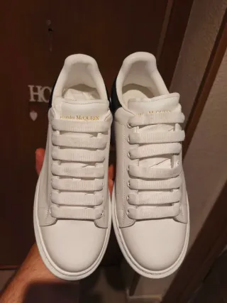 Zapatillas Alexander McQueen Blancas y Negras