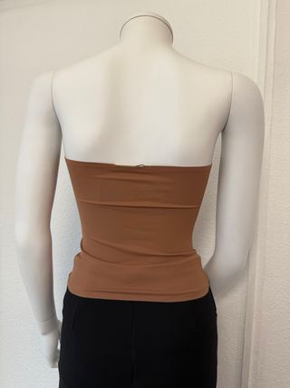 Top palabra de honor Zara marrón