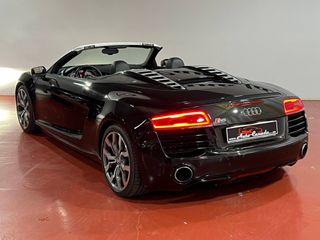 Audi R8 Spyder 4.2 FSI quattro S tronic