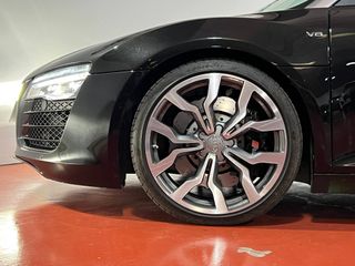 Audi R8 Spyder 4.2 FSI quattro S tronic