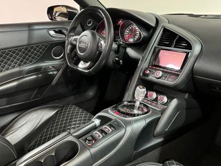 Audi R8 Spyder 4.2 FSI quattro S tronic