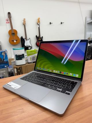 MacBook Pro 2020 13” i5 8GB RAM 256GB SSD
