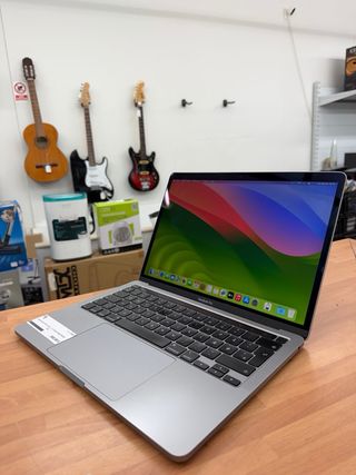 MacBook Pro 2020 13” i5 8GB RAM 256GB SSD